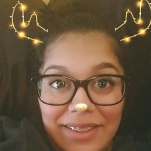 Meet your Posher, Analee